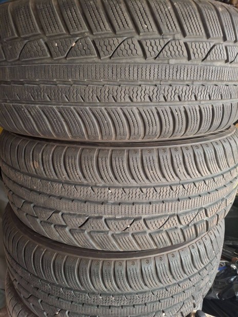 Tligumi 235/55 R18