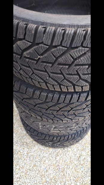 Tligumi 245/40 R18