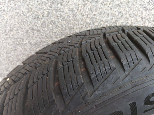 T�ligumi 4x Barum Polaris 5 205/60 R16 92H