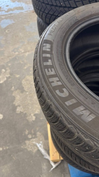 Tligumi A6 AUDI Michelin 225/60/R17