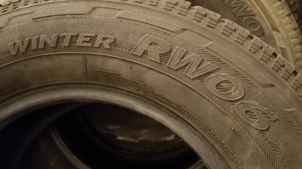 Tligumi Hankook winter 215/70R15C