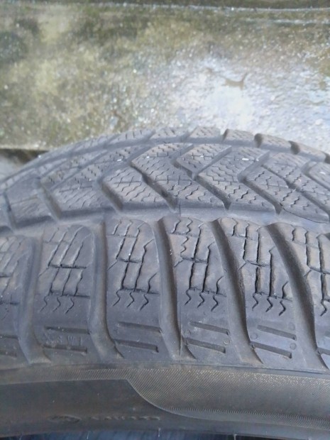 Tligumi Pirelli 225/45 17