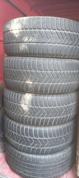 Tligumi Pirelli 4db elad!