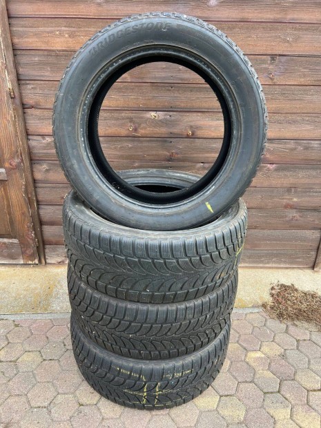 Tligumi, 265/50 R20, 4 db egyforma, Bridgestone Blizzak