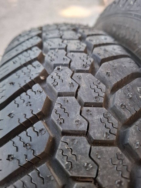 Tligumi,  4 db, 175 x14 elad