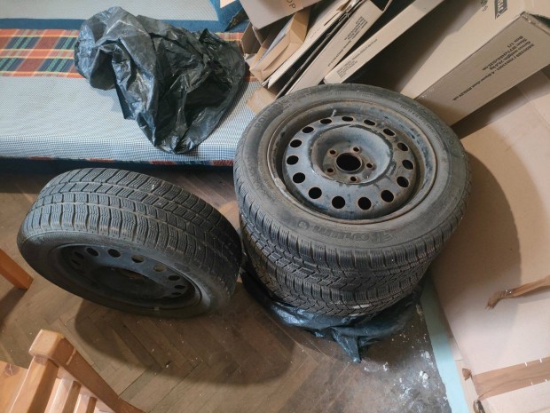 T�ligumi, lemezfelnin