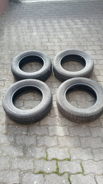Téligumi eladó 195/65 R15