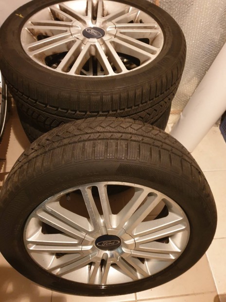 Tligumi garn. 215/50 R17 Continental Wintercontact alu felnin