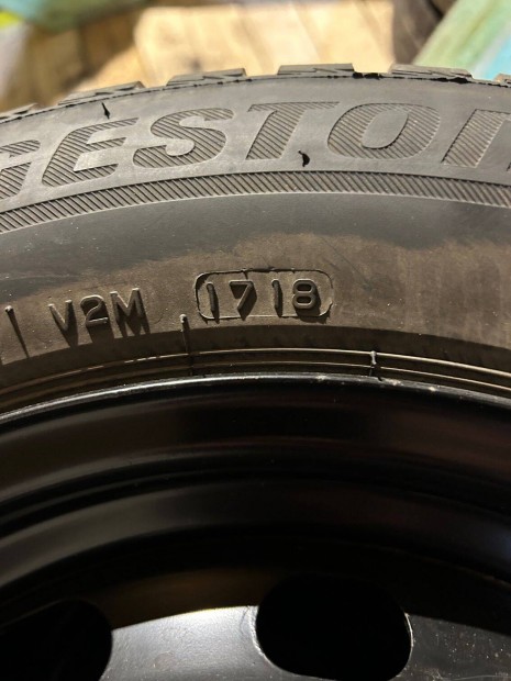 Tligumi garnitra Ford lemezfelnivel 195/65R15
