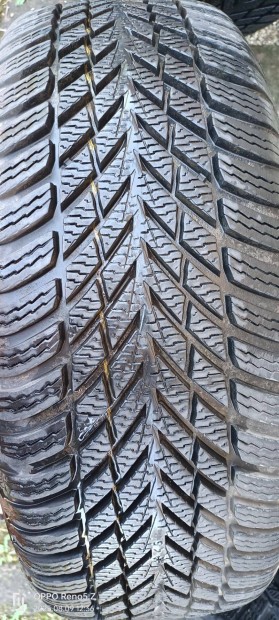 Tligumi garnitra felnire szerelten