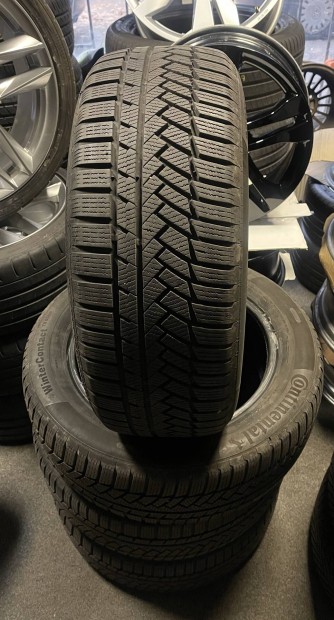 Tligumi szett 225/55 r17 Continental