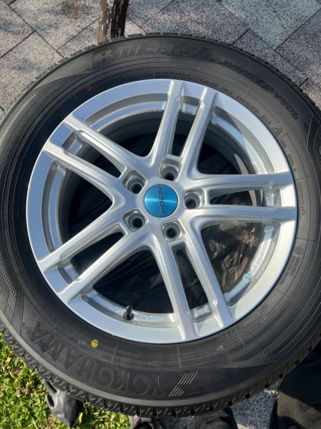 Tligumi szett - Yokohama Blueearth tli 225/60 R17 99H / Dezent