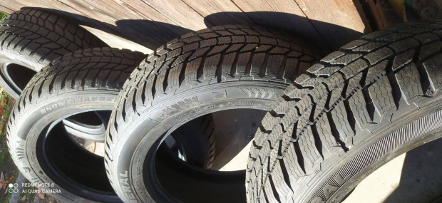 Tligumi tli gumi 215/60 R 17 4 db j