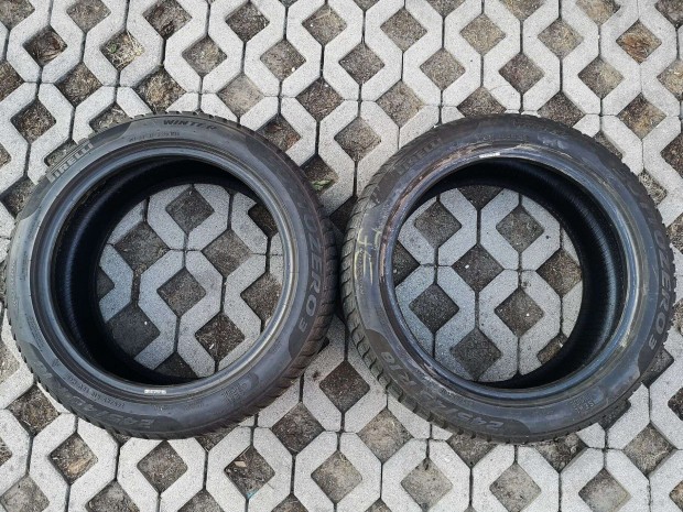 Téligumi téli gumi 245/45 R18 Pirelli 2db