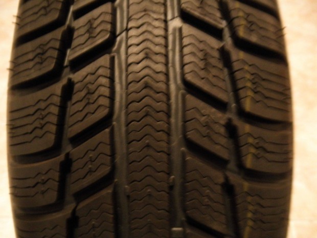 T�ligumik Michelin elad�k. 4db