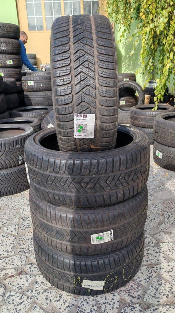 Tligumik - 255/40 R21 - Pirelli