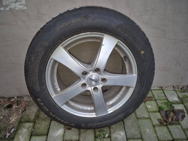 Tligumik alufelnivel 225/60 R17 (Falken, kzepesen hasznlt, 4 db)