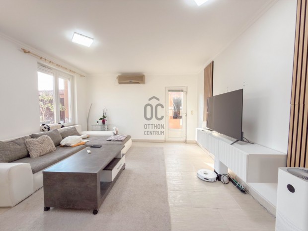 Teljes fel�j�t�s, teljes k�nyelem, ide csak bek�lt�zni kell