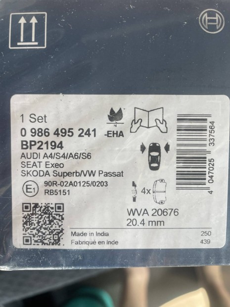 Teljesen új Bosch fékbetét (Audi A4 Passat B5.....)