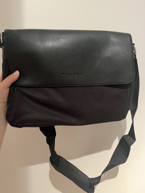 Teljesen új Bugatti laptoptáska eladó