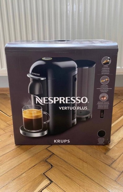 Teljesen j Nespresso Vertuo Plus. Fekete