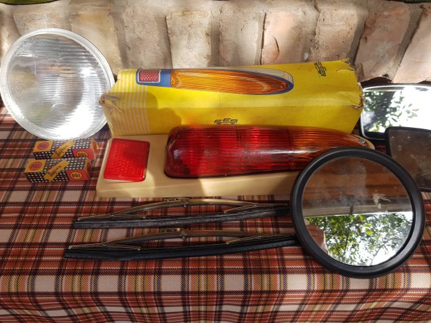 Teljesen j Trabant alkatrszek 