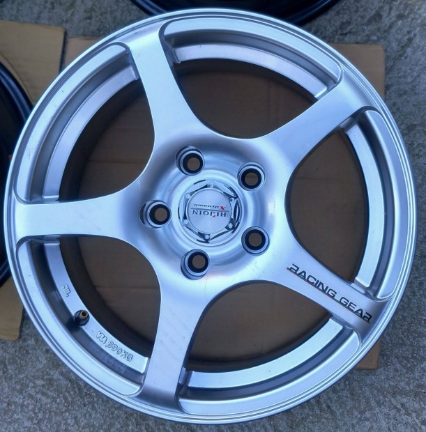 Teljesen új, hibátlan és mutatós alufelniszett 5x112 R15