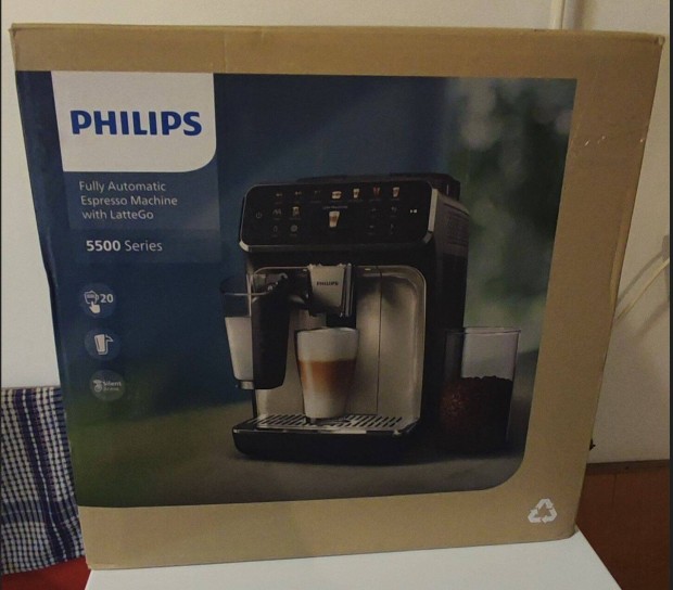 Teljesen j kvautomata_Philips Expresso Machine with Lattego