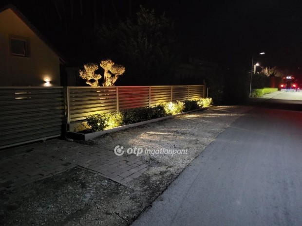 Telkii elad� 235 nm-es h�z