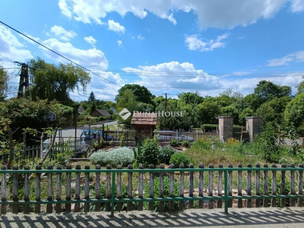 Teng�di 85 nm-es h�z elad�