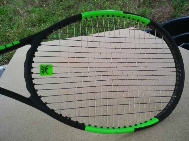 Teniszt, Wilson Blade 98
