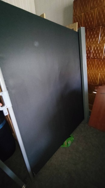 Teraszra kihzhat beltsgtl, napellenz antracit szinben.