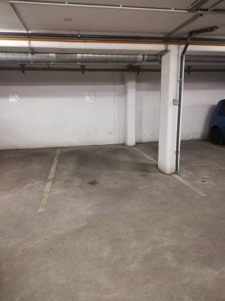 Teremgarázs, Bokréta utca