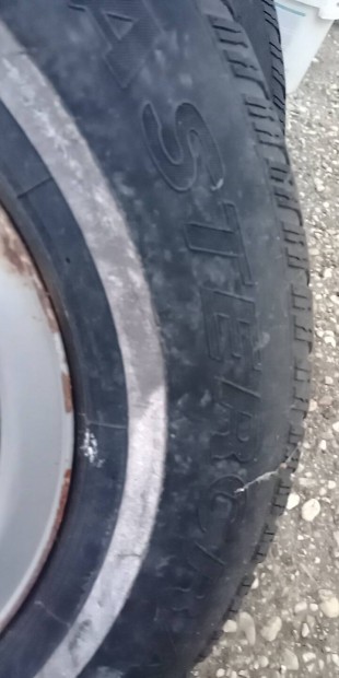 Terep gumi 225/75R15