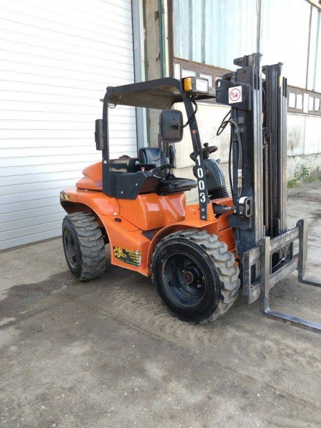 Terepes Mast targonca 2T