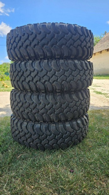 Terepgumi r15