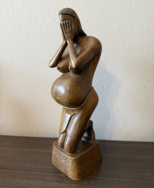 Terhes Nő faragott fa szobor (Because Of You) 34 cm