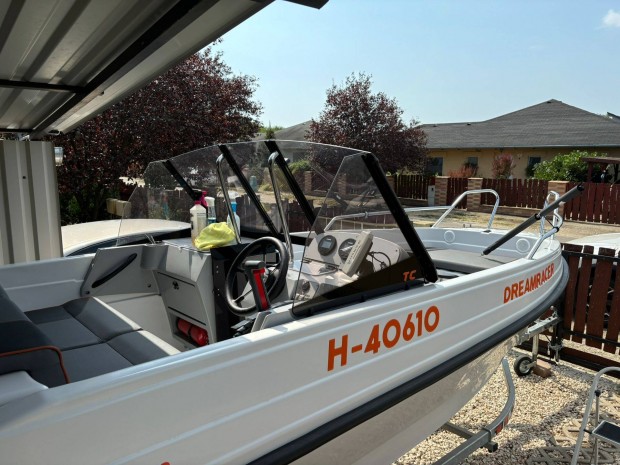 Terhi 480 TC hajó + 60 Le Yamaha külmotor + utánfutó