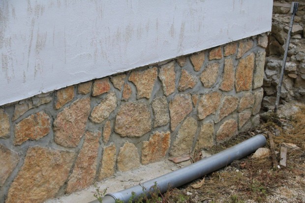 Terméskő, díszkő lábazatnak, kerítésnek