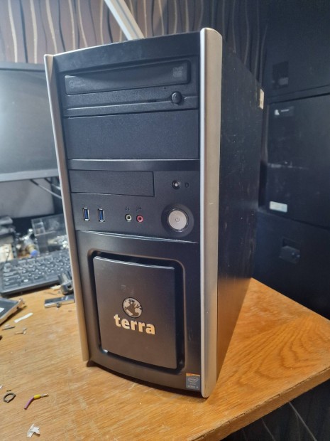 Terra i3 szmtgpc( i3-4160 / 8GB / 256GB )