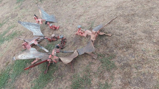 Terra kistraktor v�ltvaforgat�s eke elad�