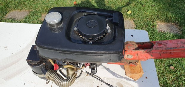Terra traktor kétütemű motor