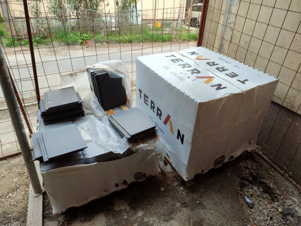 Terrán Zenit Max Garfit Resistor alapcserép eladó