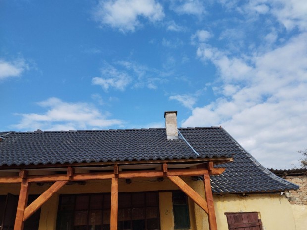 Terrn fekete beton cserp