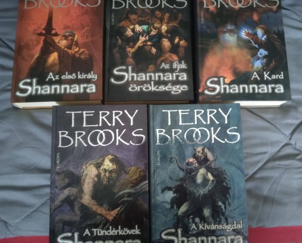 Terry Brooks : Shannara sorozat egyben