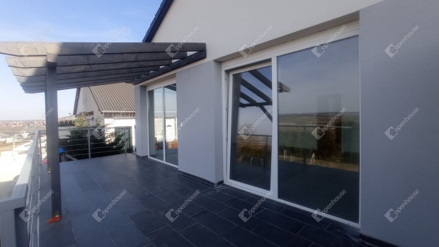 Tesk�ndon ikerh�z meg�j�l� energi�val, gar�zzsal!