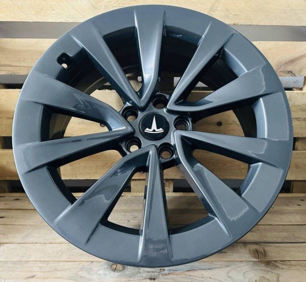 Tesla 19es gyri alufelni 5x114,3 Model3 BLE szenzor