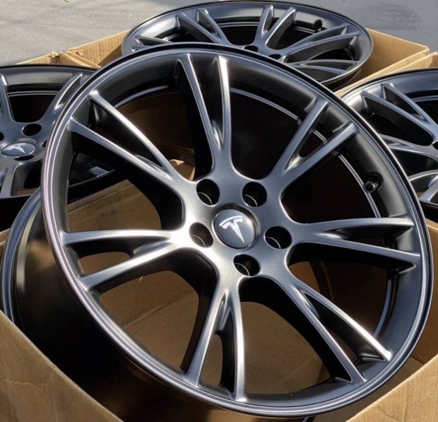 Tesla 19es gyári alufelni 5x114,3 Model Y Gemini