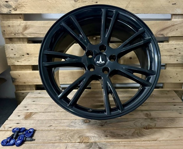 Tesla 19es gyári alufelni 5x114,3 Model Y Szenzor BLE