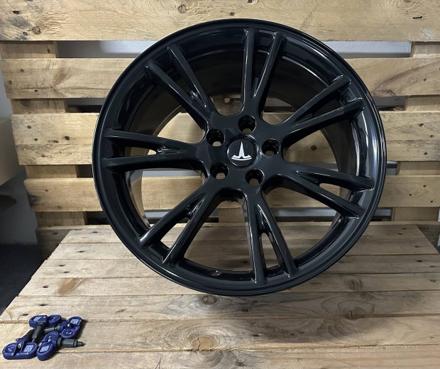 Tesla 19es gyari alufelni Model Y Ble Szenzorral
